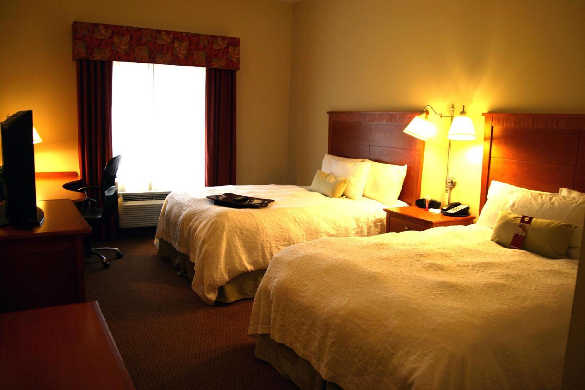 Hampton Inn Clinton Exterior foto